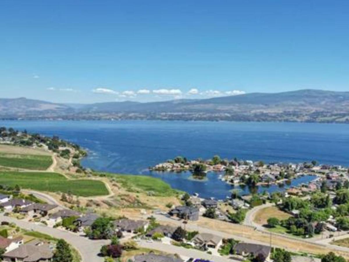 Lake View Yellow House By Winary Resort West Kelowna Kültér fotó